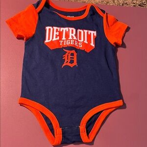 ⚾️👧🧒🏽UNISEX Genuine Merchandise Detroit Tigers Navy and Orange Baby Bodysuit